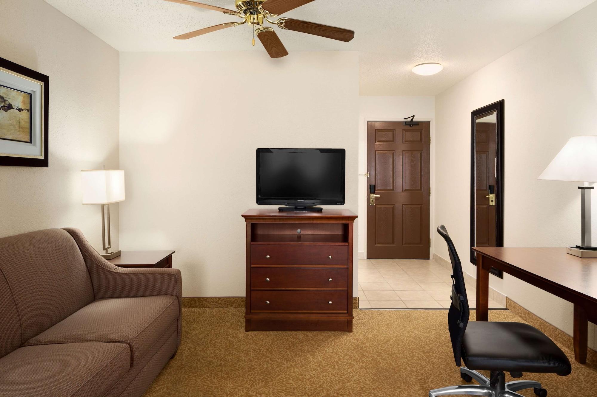 Country Inn & Suites By Radisson, Grand Rapids Airport, Mi Luaran gambar