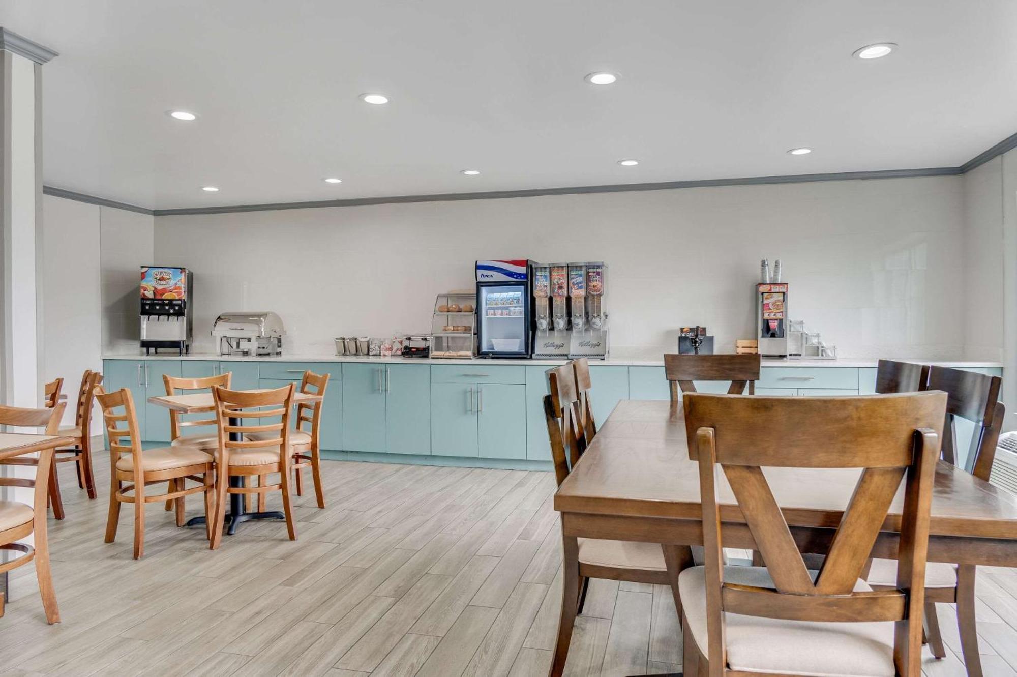 Country Inn & Suites By Radisson, Grand Rapids Airport, Mi Luaran gambar
