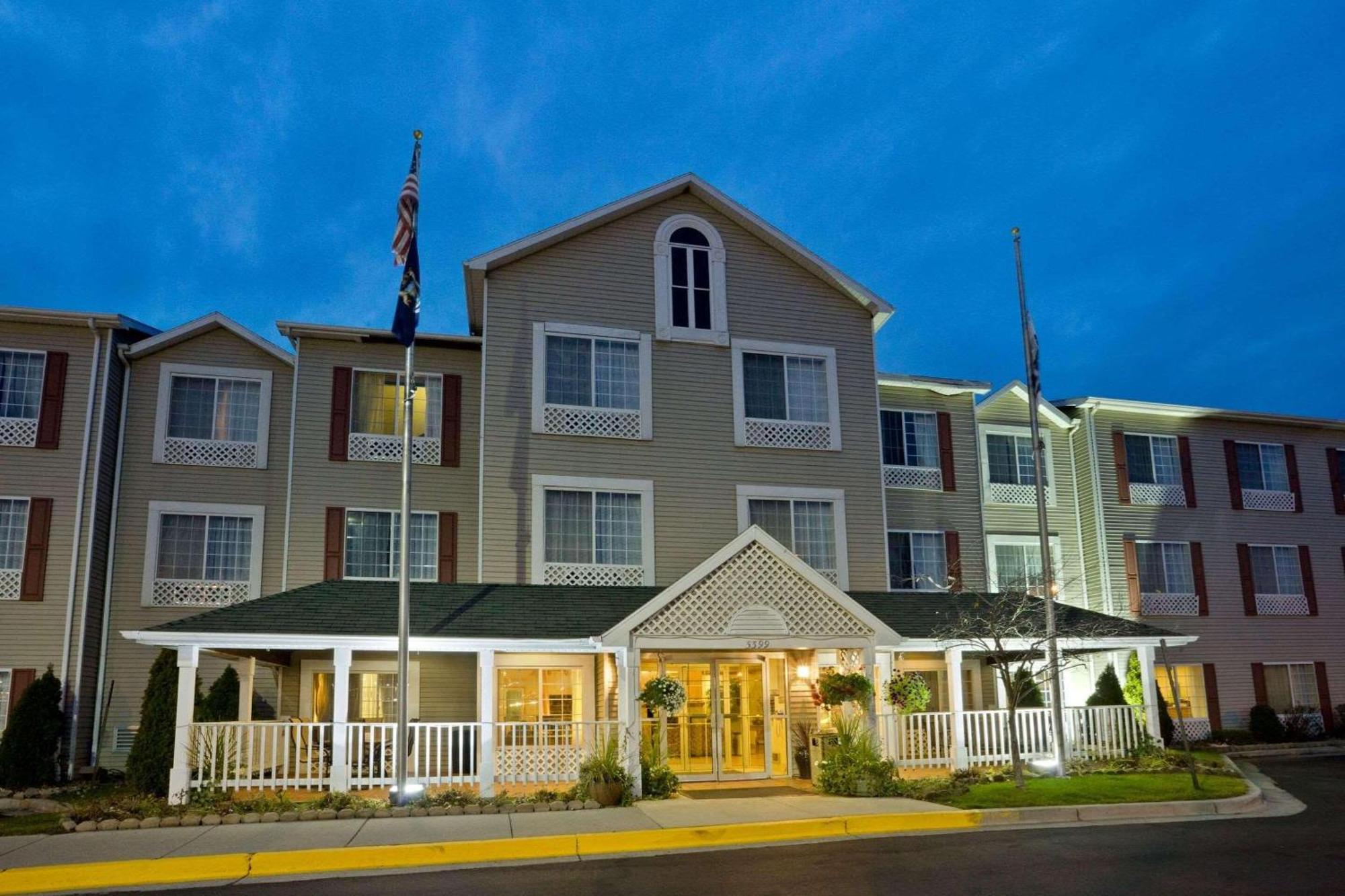 Country Inn & Suites By Radisson, Grand Rapids Airport, Mi Luaran gambar